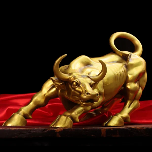Wall Street Cattle Sculpture, Copper Cow Statue - Ideal Office Decoration, Mascot, and Business Gift showcasing Artistic Craftsmanship