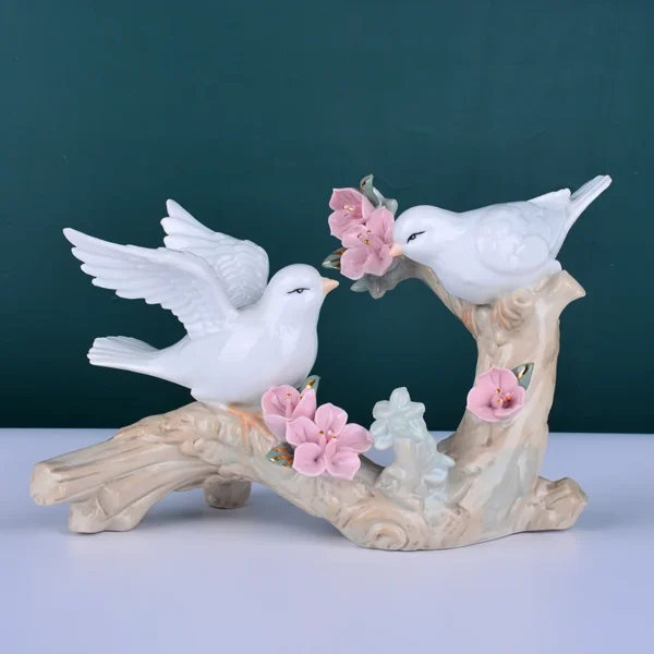 Ceramic Hummingbird Figurines Charming Home Decor and Gift Accessories Featuring Delicate Flower Birds