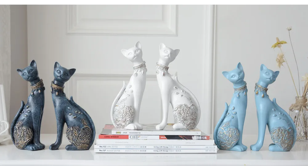 Charming Pair of Cat Ornaments: European Creative Wedding Gift and Home Decor Sculpture Set