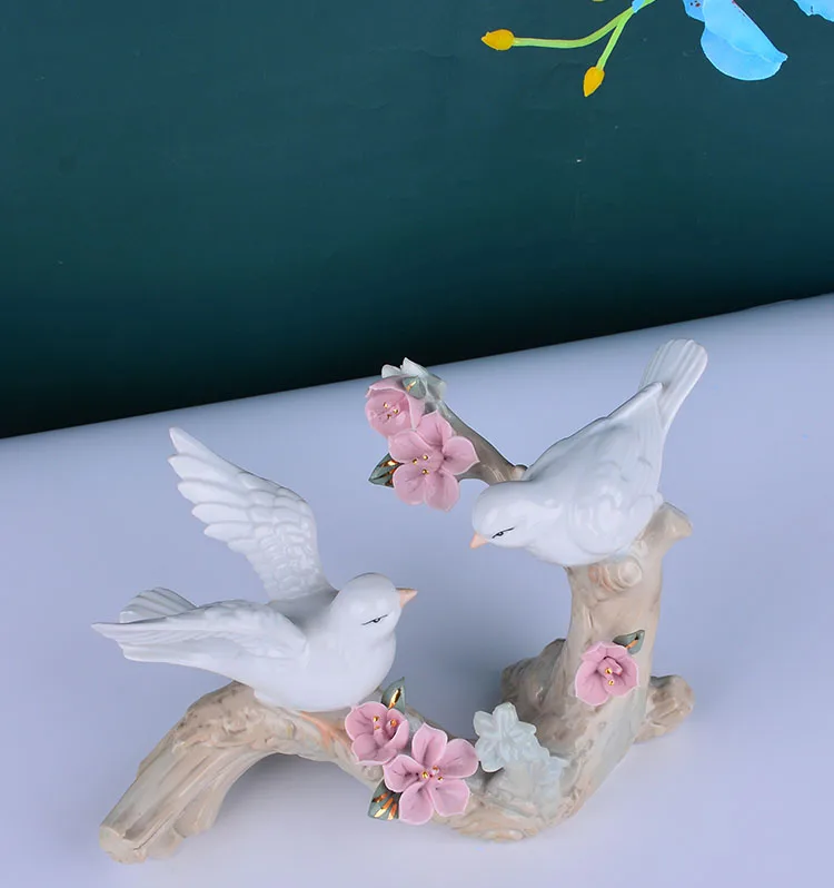 Ceramic Hummingbird Figurines Charming Home Decor and Gift Accessories Featuring Delicate Flower Birds