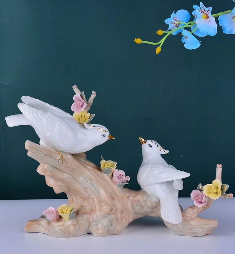 Ceramic Hummingbird Figurines Charming Home Decor and Gift Accessories Featuring Delicate Flower Birds