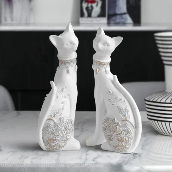 Charming Pair of Cat Ornaments European Creative Wedding Gift and Home Decor Sculpture Set - Image 4