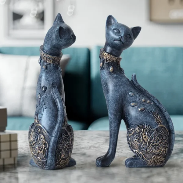 Charming Pair of Cat Ornaments European Creative Wedding Gift and Home Decor Sculpture Set - Image 5