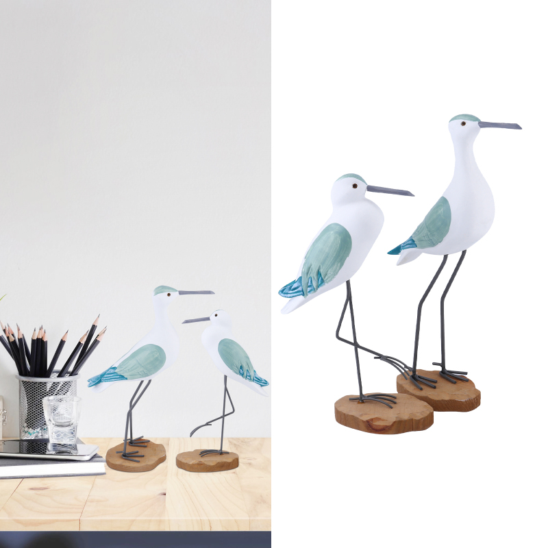 Seagull Bird Sculpture - A Wooden Ornament for Coastal Sea Decor, Garden, Desktop, and Home
