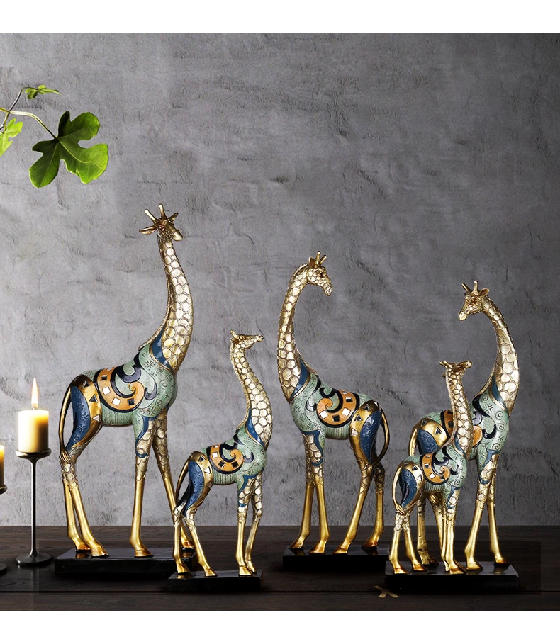Giraffe Mother and Child Simulation Animal Sculpture Modern Home Decoration with Golden Handicraft Ornaments