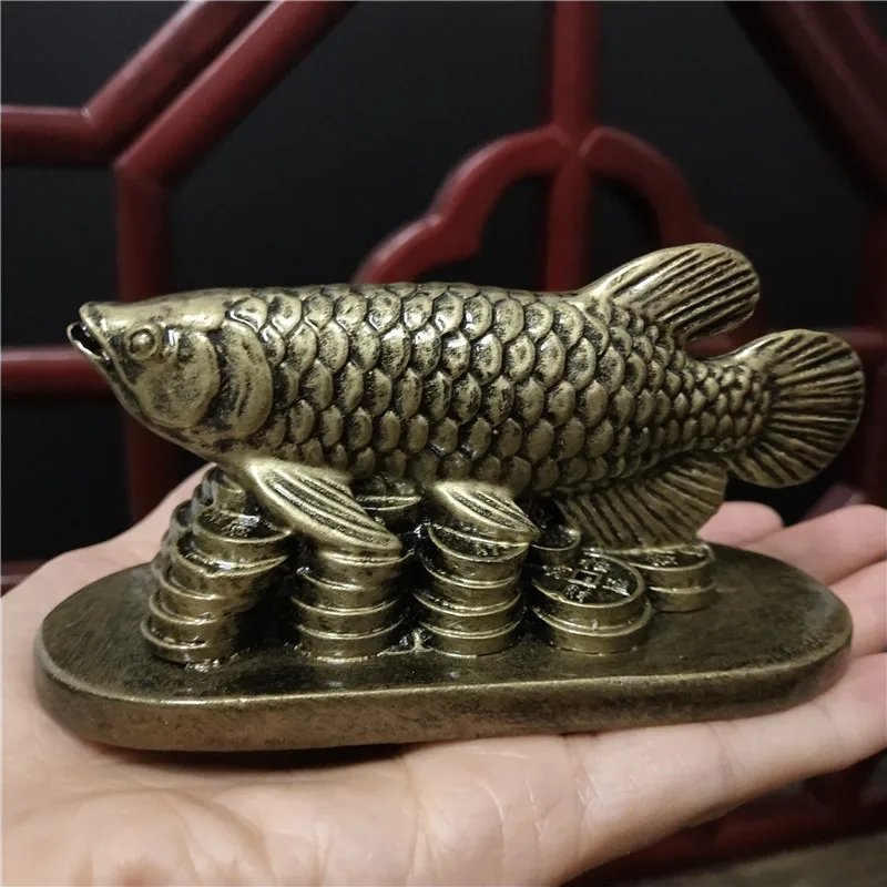 Feng Shui Gold Fish Ornaments Exquisite Statues for Home Decoration and Gift-Giving