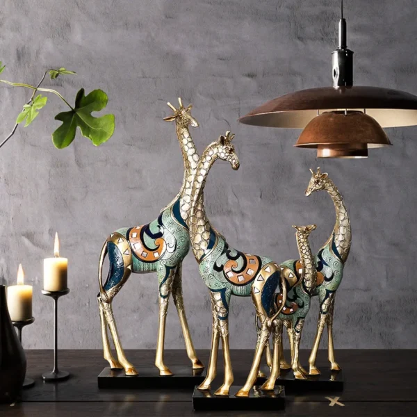 Giraffe Mother and Child Simulation Animal Sculpture Modern Home Decoration with Golden Handicraft Ornaments